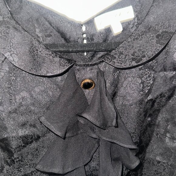 Jovovich-Hawk Victorian long top - Picture 3 of 5